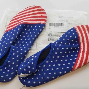 Men's Size 10 Swim Shoes American Flag Stretchy Dive Shoes Beach Shoe Hard Sole